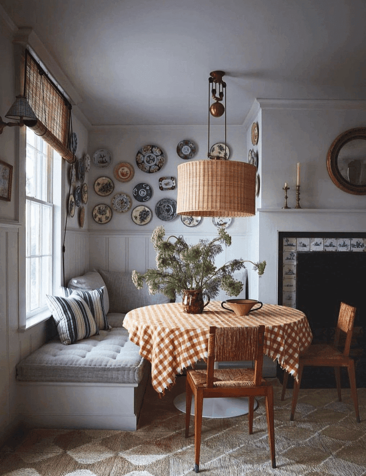 country inspired breakfast nook