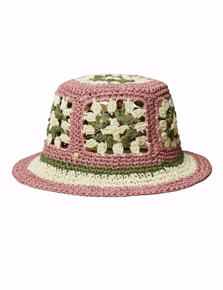 Straw Crochet bucket hat. Crcohet fashion trend