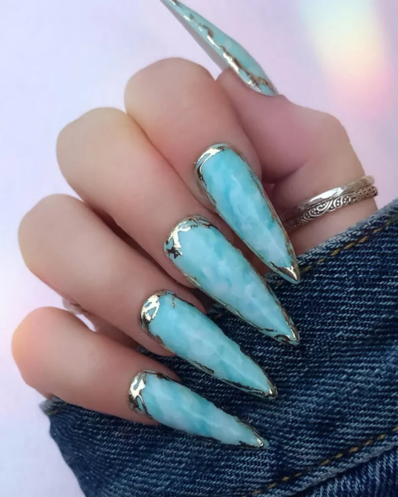 turquoise marbled nails. aquamarine nail designs